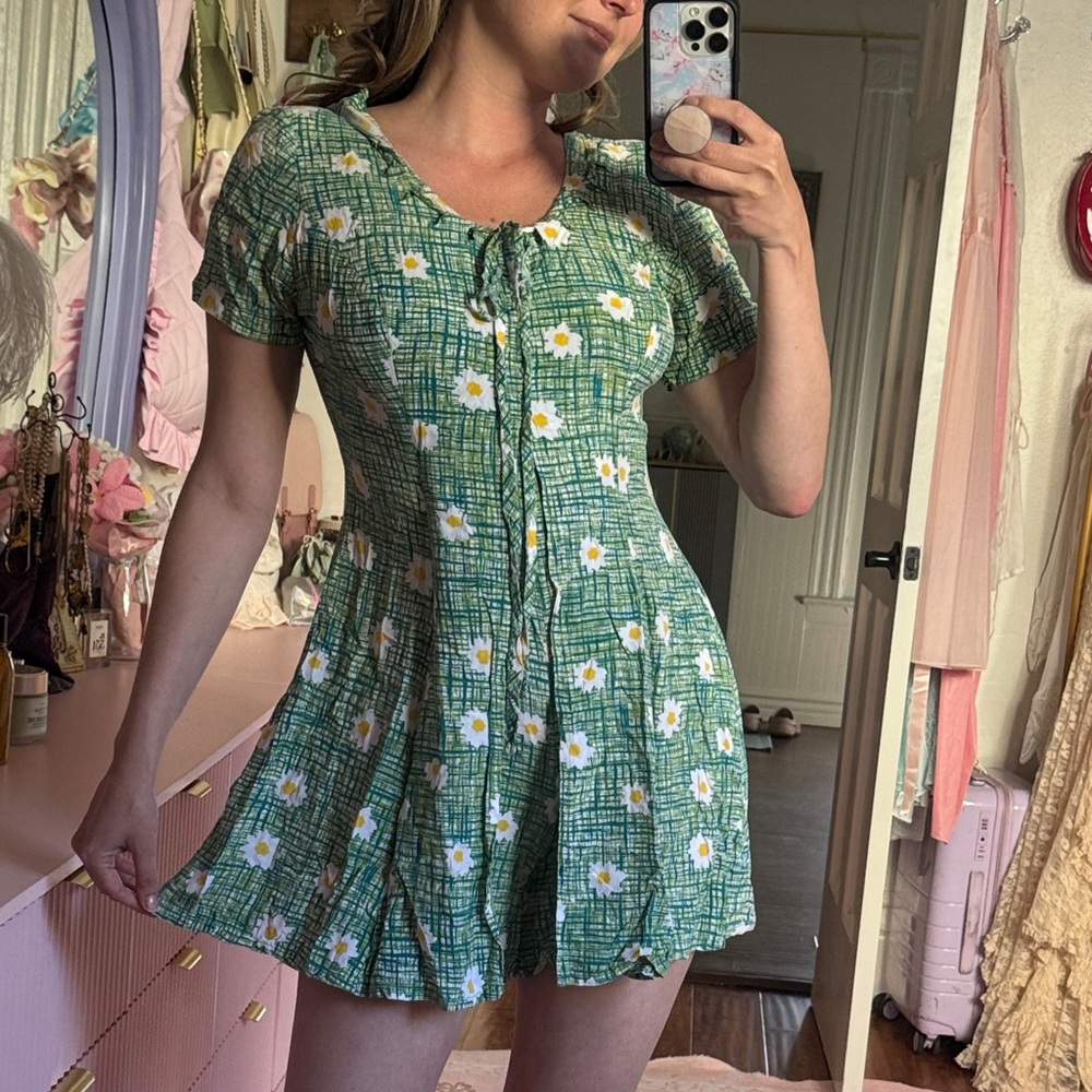 VINTAGE 90s Green Daisy Print Short Romper Dress